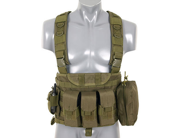 ...podle vzoru výrobků firmy Blachawk s názvem Commando Recon Chest Harness...